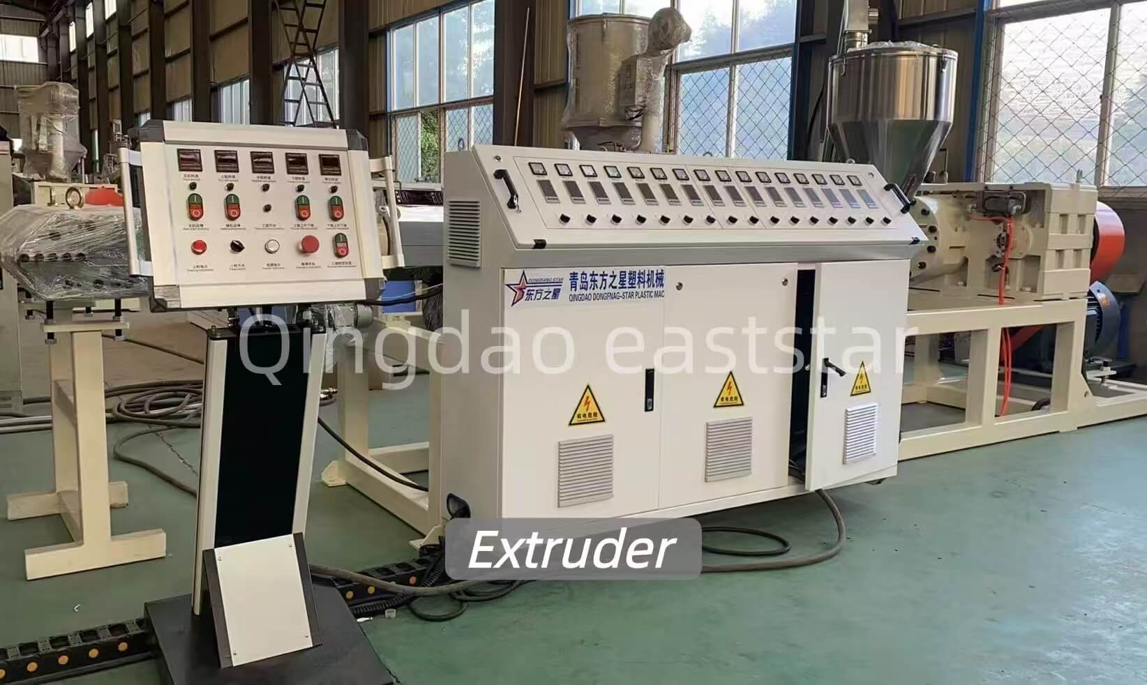 Proizvodna linija PE drenažnih plošč